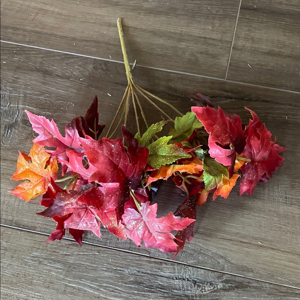 3 Vibrant Autumn Faux Silk Leaf Stems - Picture 2 of 3